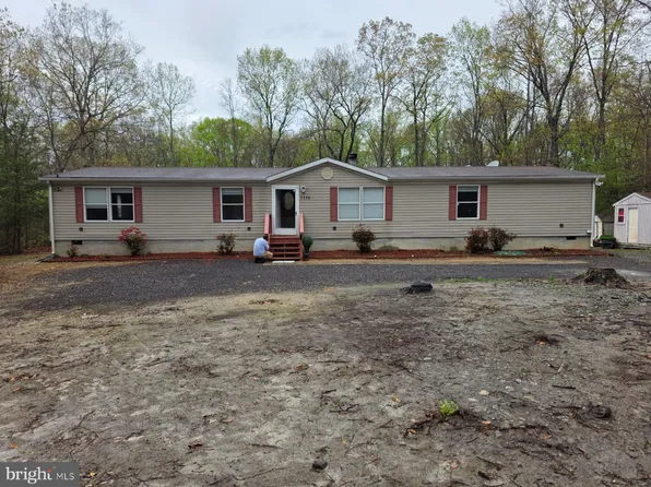 7118 Tanglewood Dr, Fredericksburg, VA 22408