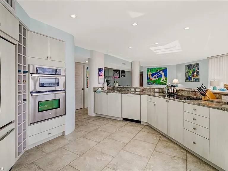 4041 Gulf Shore Blvd N #4 — Photo 18