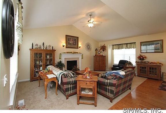 2nd image of 119 Oakshire Dr