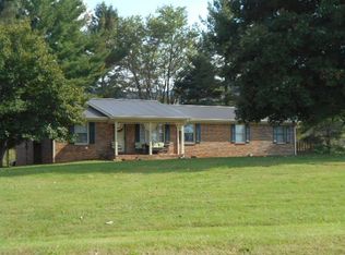 1362 Dark Hollow Rd, McMinnville, TN 37110