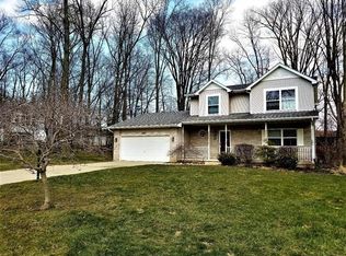 1249 Burr Oak Dr, Chesterton, IN 46304