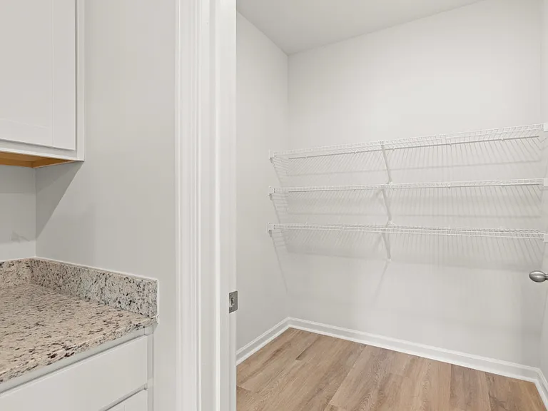 98 Babcock Dr NE — Photo 5