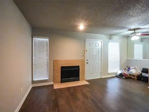 4502 Gaston Ave APT 212, Dallas, TX 75246