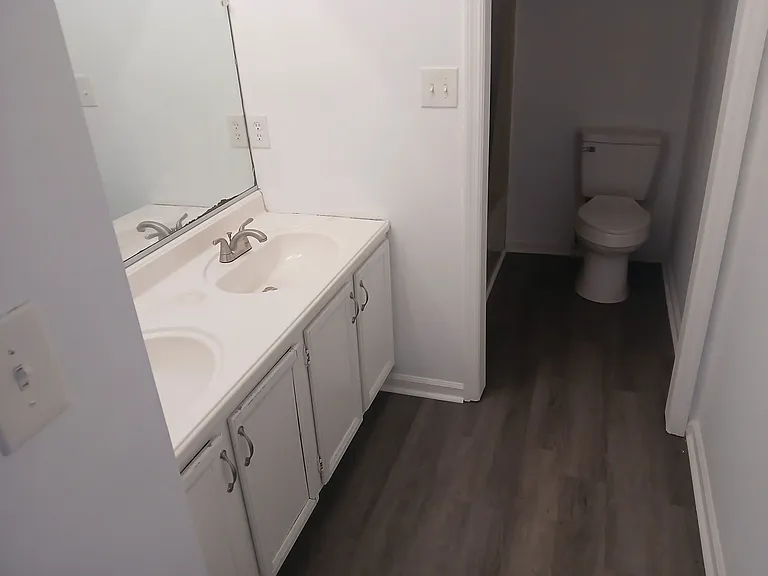 204 Midtown Ln #2 — Photo 8
