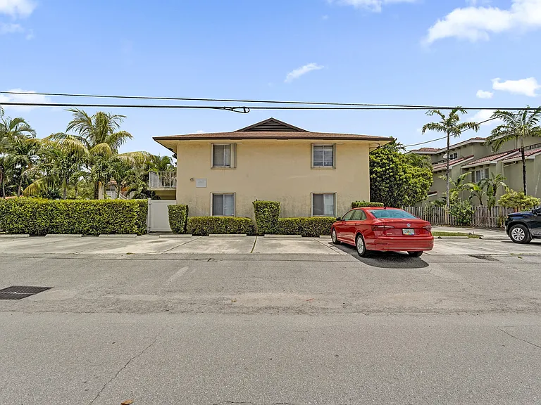 1250 Miami Rd #11 — Photo 35