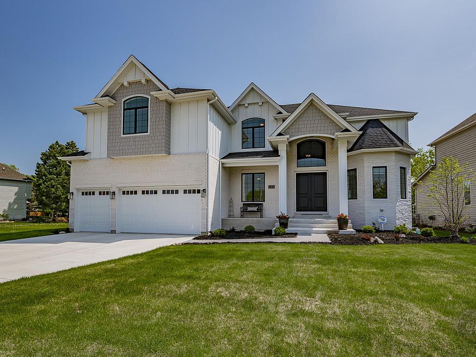 1st image of 2404 Skylane Dr