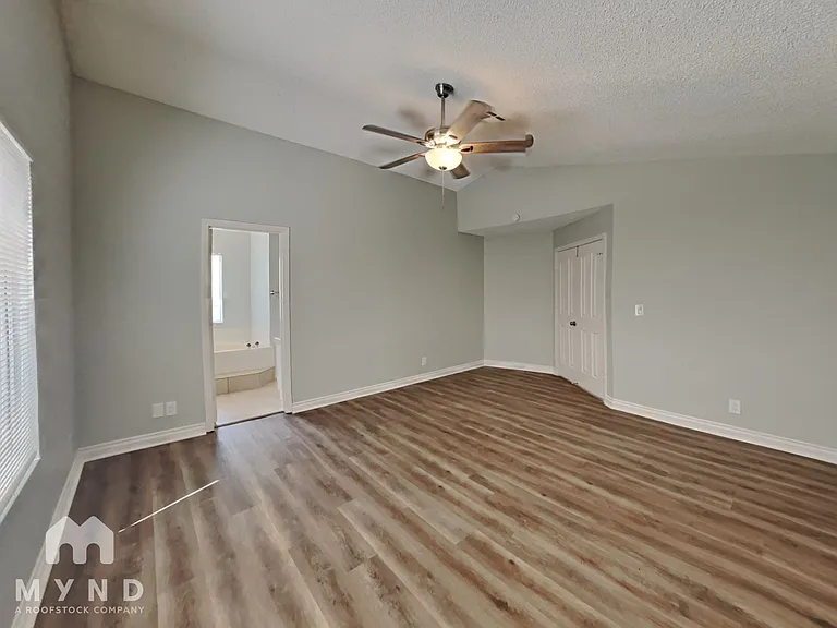 2611 Ashmoore Dr — Photo 17