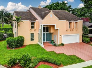 600 Mockingbird Ln, Plantation, FL 33324