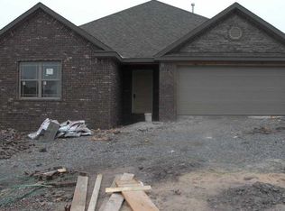 3106 SW Oakleigh Rd, Bentonville, AR 72712