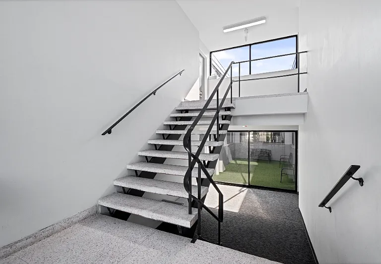 2945 W Peterson Ave #202 — Photo 9