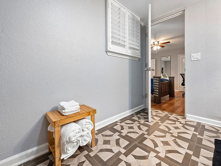 403 Norman Dr — Photo 14