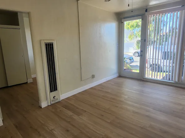 2033 Cable St, San Diego, CA 92107
