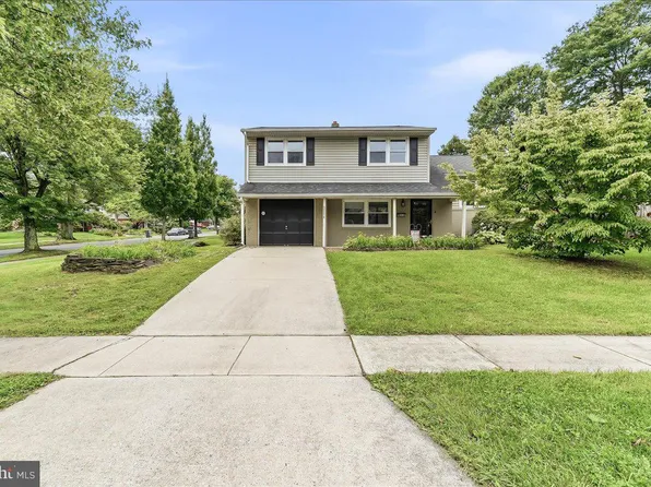 2226 Jamaica Dr, Wilmington, DE 19810