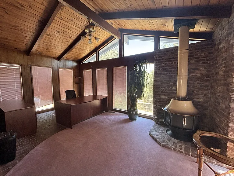 2699 Westwood Dr — Photo 13