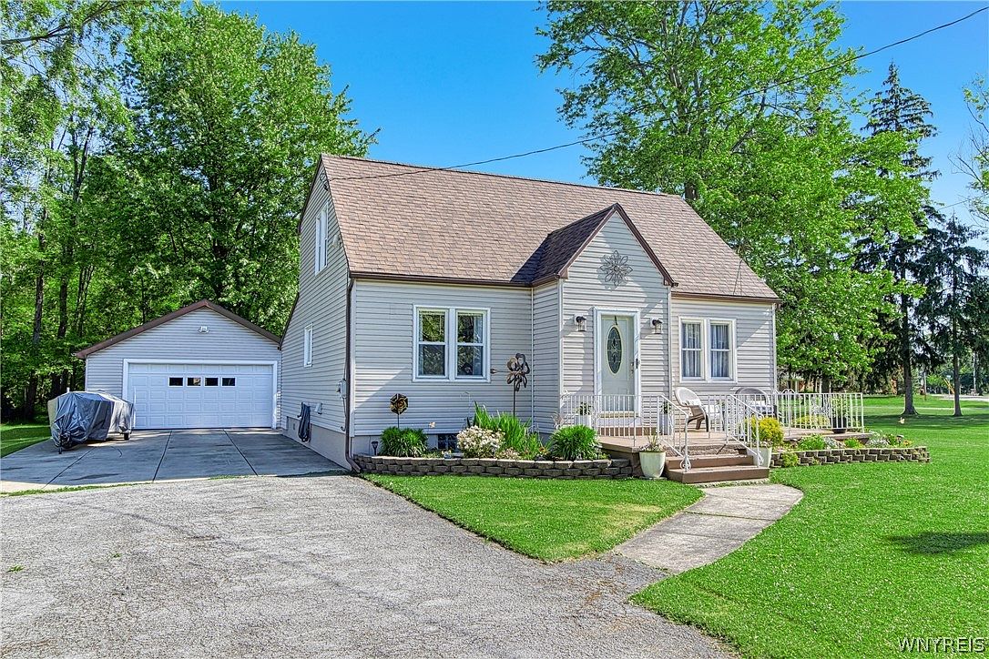 1202 Sweeney St, North Tonawanda, NY 14120 Zillow