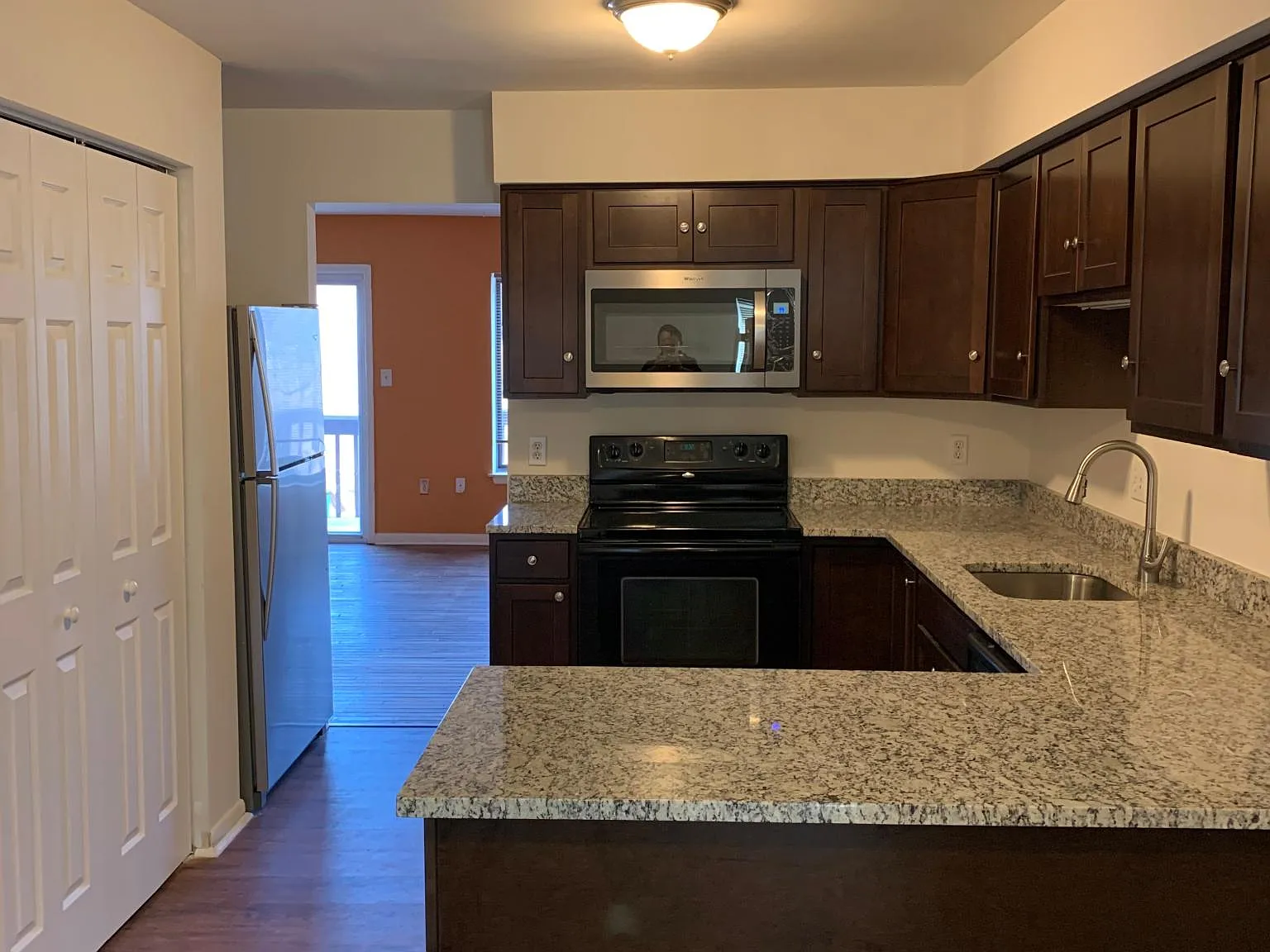 5661 Lightspun Ln — Photo 3