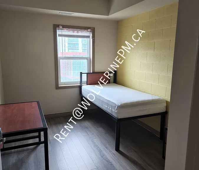 251 Lester St #605 — Photo 4
