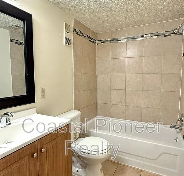 5502 Pokeweed Ct #B — Photo 11
