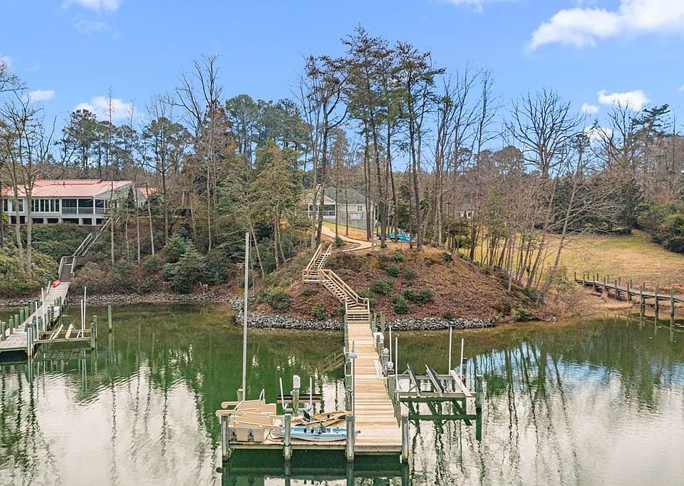 1st image of 97 Currell Cove Ln
