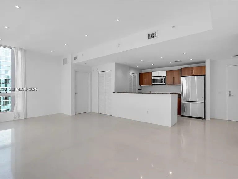 300 S Biscayne Blvd #T-3702 — Photo 7
