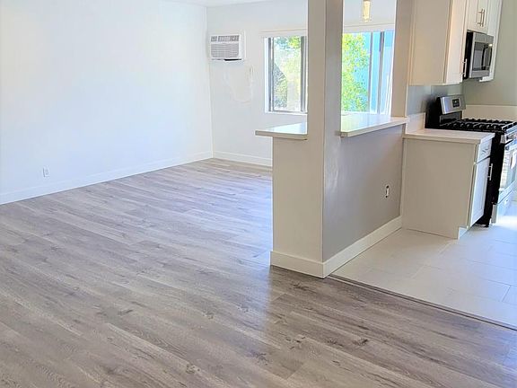 4th image of 7607 Norton Ave APT 6