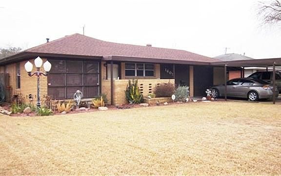 2nd image of 1605 Colby Dr
