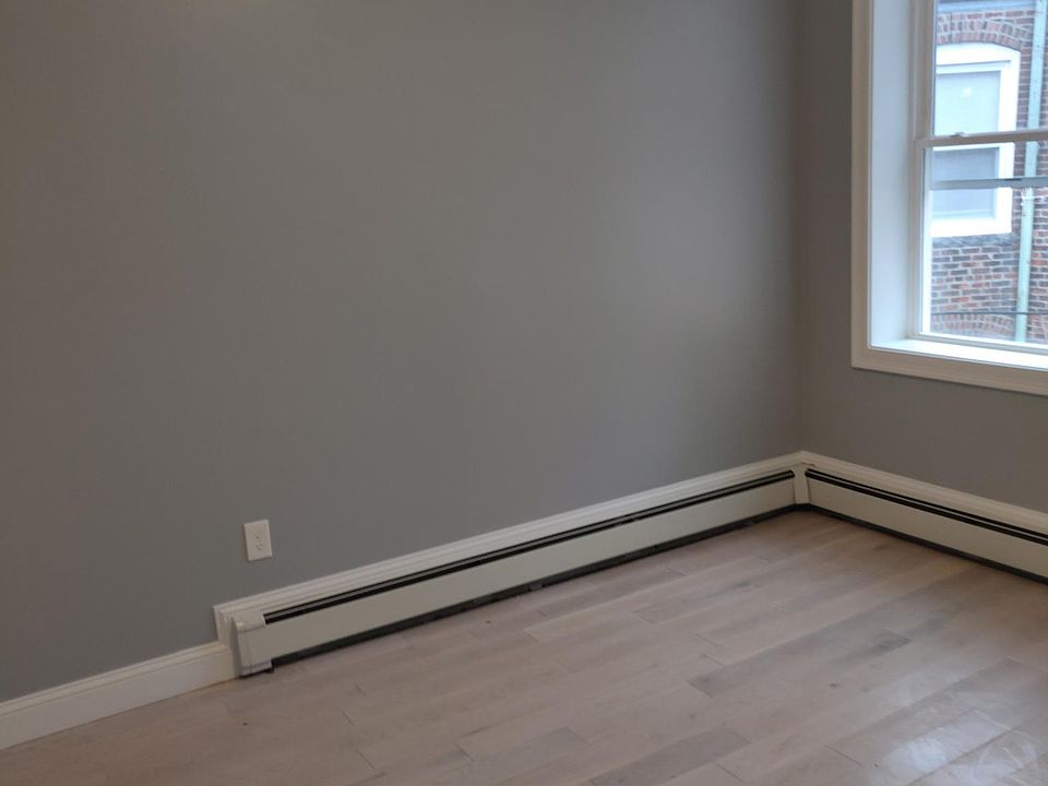 2nd image of 72 Frankfort St #3E