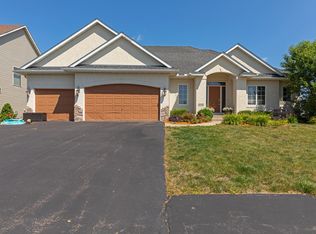9556 Glenborough Dr, Elko New Market, MN 55020