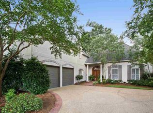 109 Park Ln, Ridgeland, MS 39157