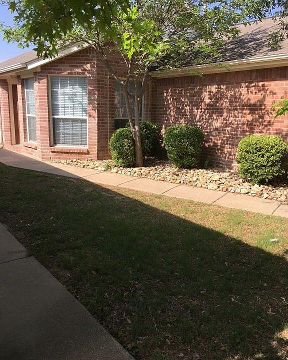 1st image of 11560 Petunia Dr