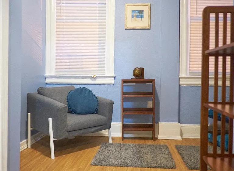 528 Hobart Pl NW — Photo 4