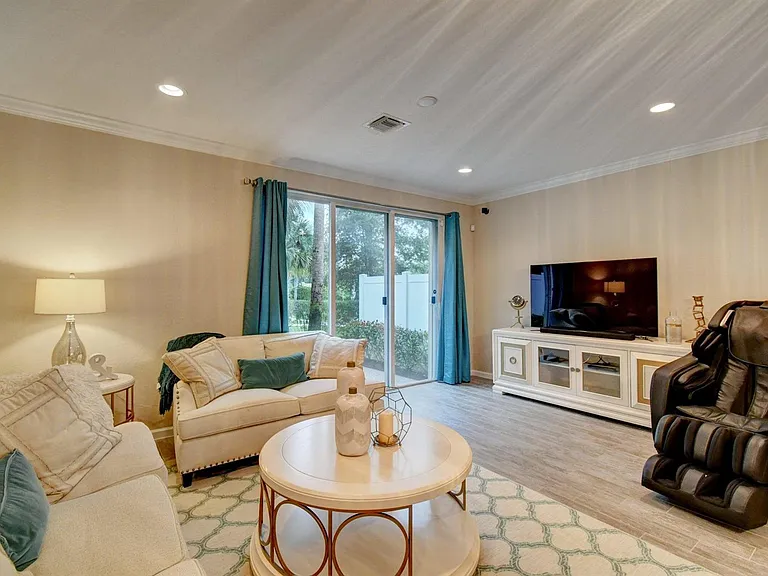 5981 Monterra Club Dr — Photo 8