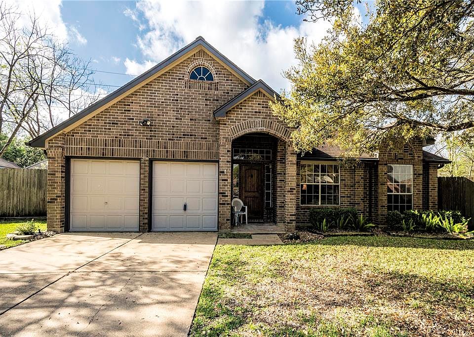 1st image of 11427 Jockey Club Ct