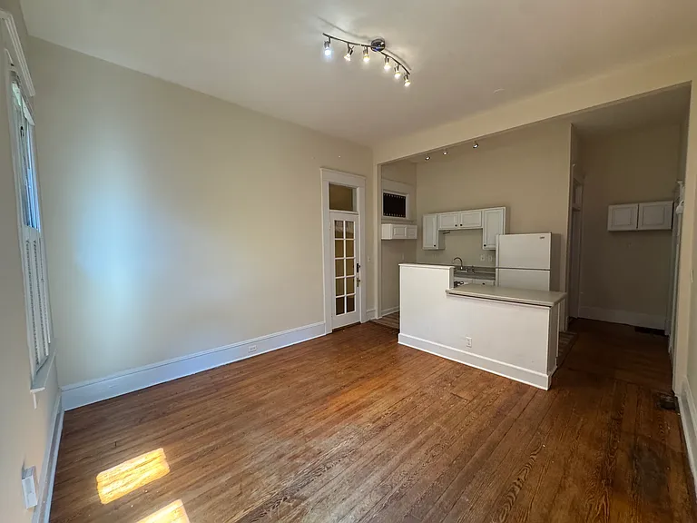 978 Myrtle St NE #C — Photo 2