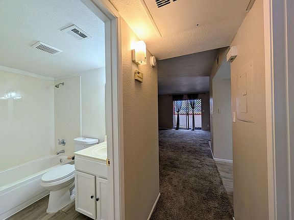 5th image of 4211 E Palm Ln Unit 101