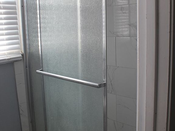 3rd image of 3631 Melody Ln