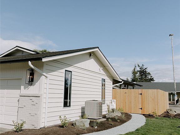 2nd image of 16558 Country Club Drive