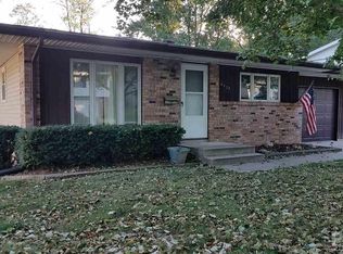 6428 N Devonshire Dr, Peoria, IL