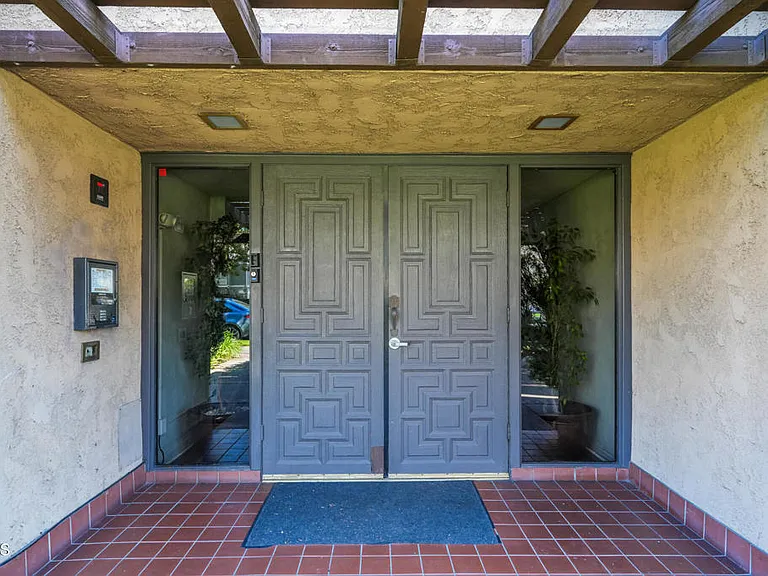 120 S Sierra Madre Blvd #205 — Photo 36
