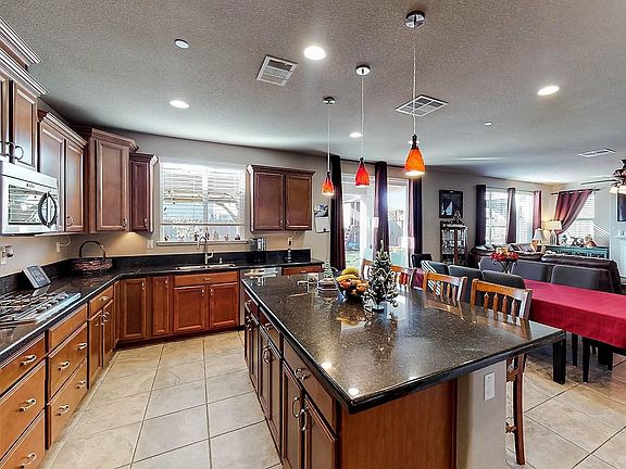 5th image of 116 Monaco Ct