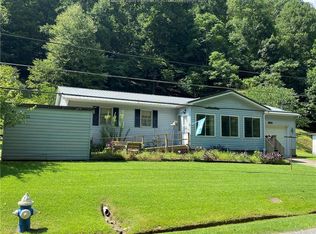 2072 Valley Grove Rd, Charleston, WV 25311
