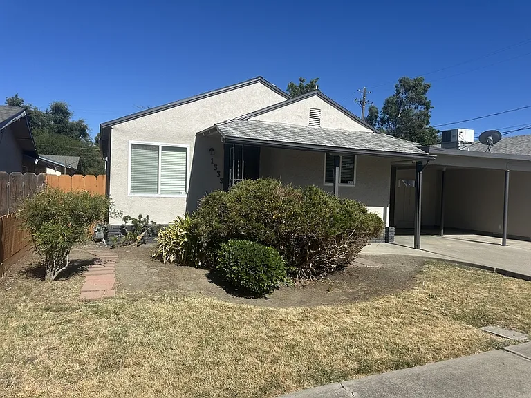 1333 Frank Ave — Photo 3