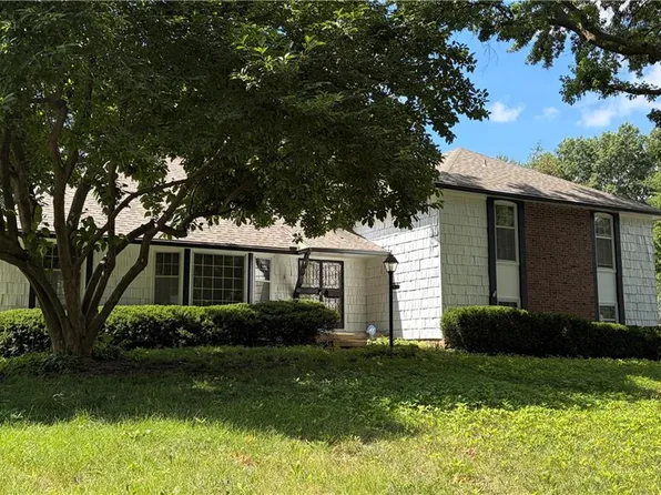 619 W 114th Ter, Kansas City, MO 64114