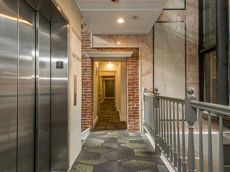 10 Brainerd Rd #17 — Photo 9