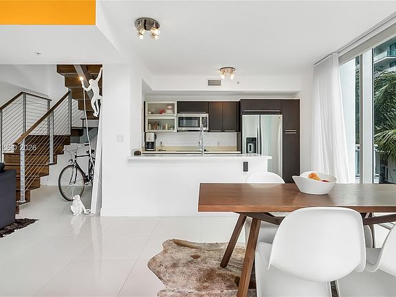 5th image of 90 SW 3rd St #Townhouse 308