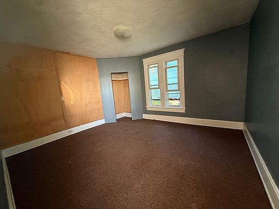 3rd image of 160 Hancock St
