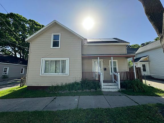2nd image of 1590 Beidler St