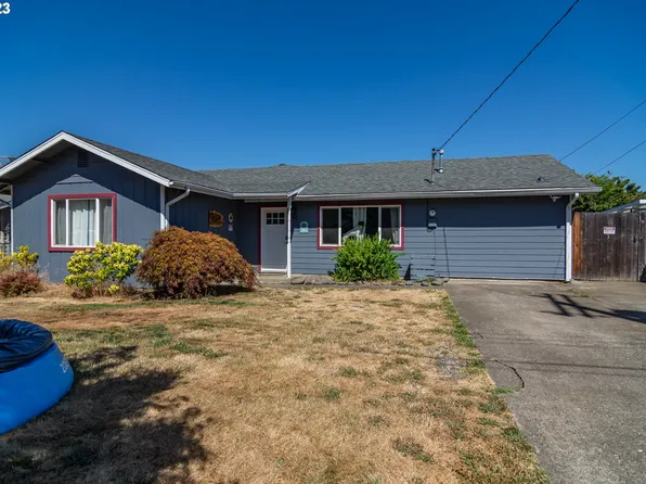 90 SW Peach Ln, Winston, OR 97496