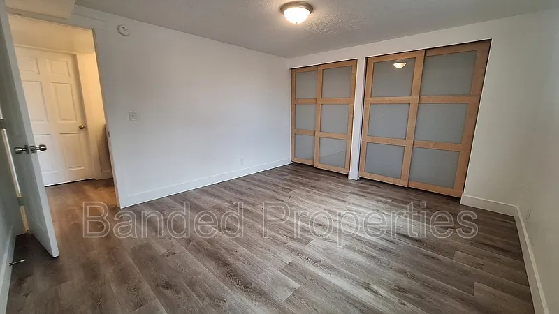 2 bed, 1.0 bath, 946 sqft, $1,295 — Photo 4