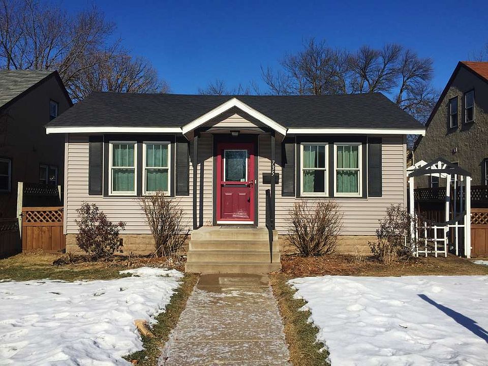 1st image of 735 Cottage Ave E